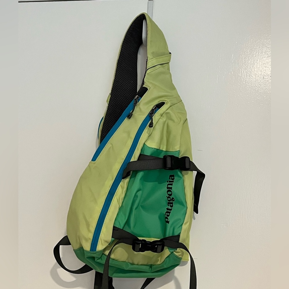 Patagonia Atom Sling Shoulder Bag